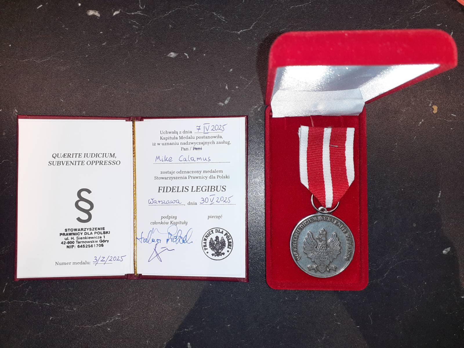 Fidelis Legibus medal and award certificate